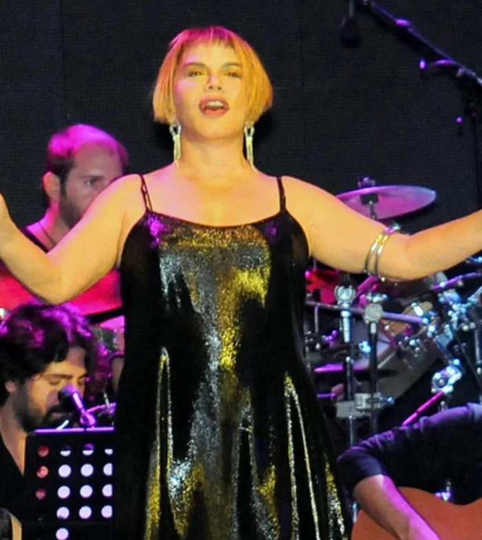 2026 Kupası marşı için Sezen Aksu da devrede