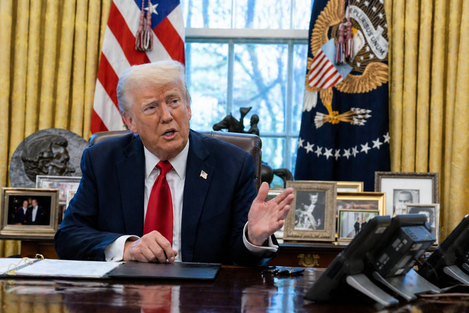 Trump Urges Putin on Ukraine, Rejects Iran Nuclear Offer
