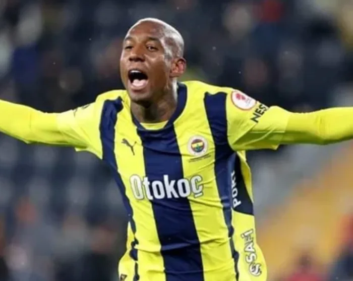 Talisca'dan hat-trick, Fenerbahçe zirve takibini sürdürdü