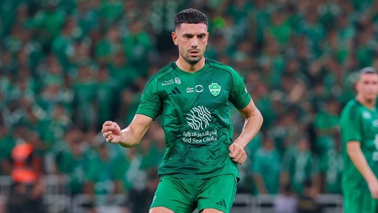 Merih Demiral'dan anlamlı hareket