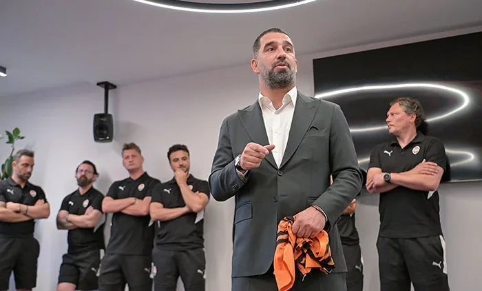 Beşiktaş'tan Arda Turan hamlesi