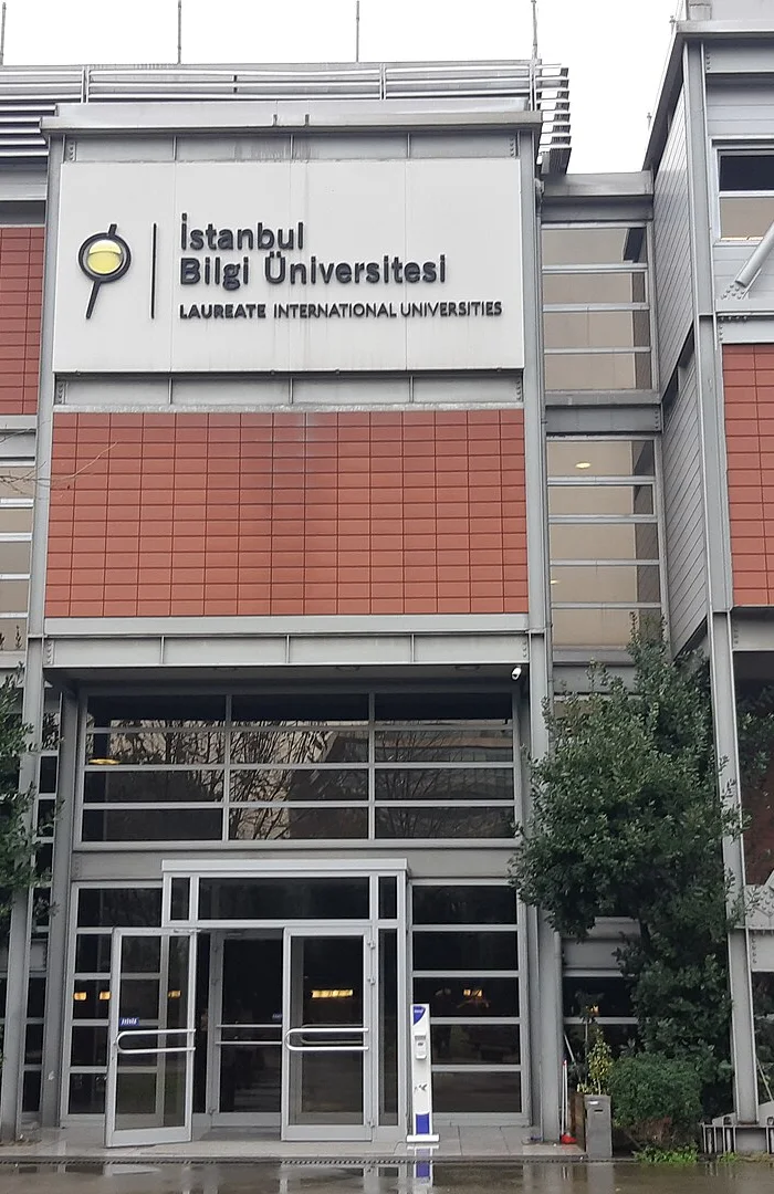 Erdoğan Kararıyla İstanbul Bilgi Üniversitesi'nin Faaliyet İzni Kaldırıldı
