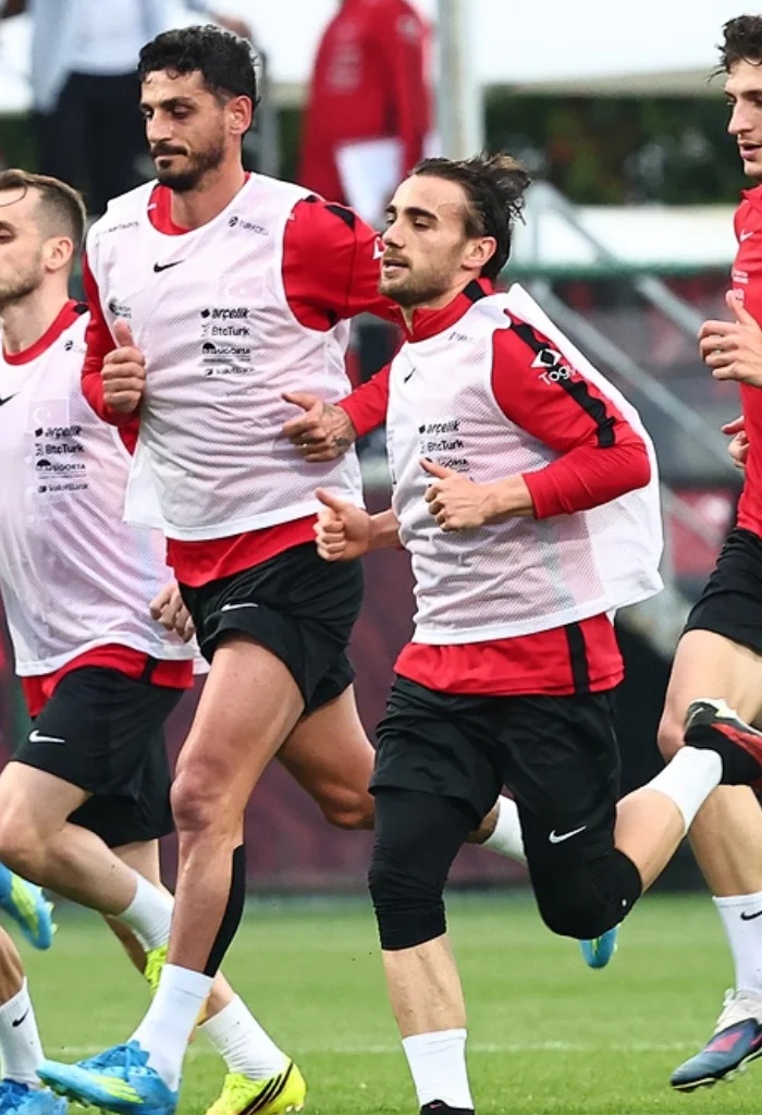 Dünya Kupası Yolunda Milli Takım Antrenmanı Başladı