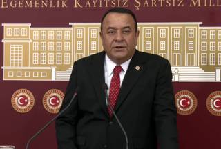 CHP'li Beker: Kılıçdaroğlu ile çalışmam istifa ederim