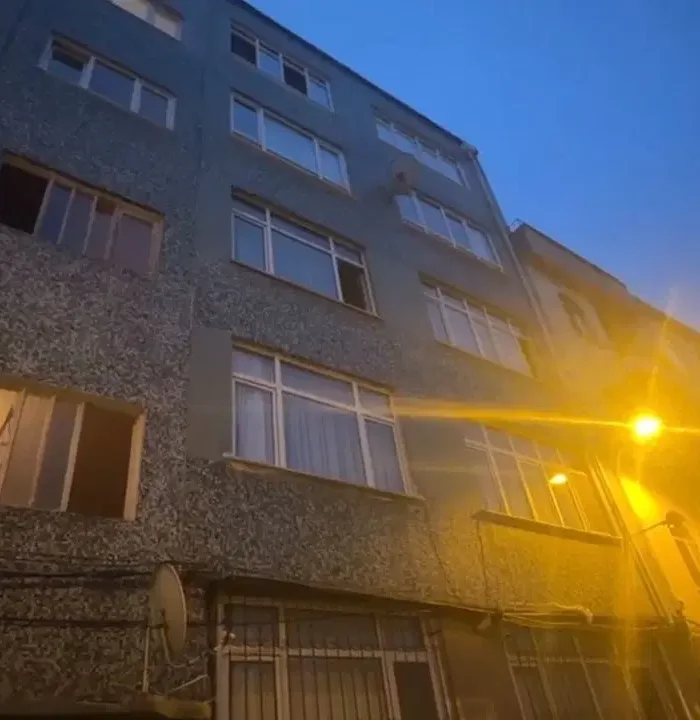 Cam silerken düştü denildi... Savcılık şüpheli ölüm dedi