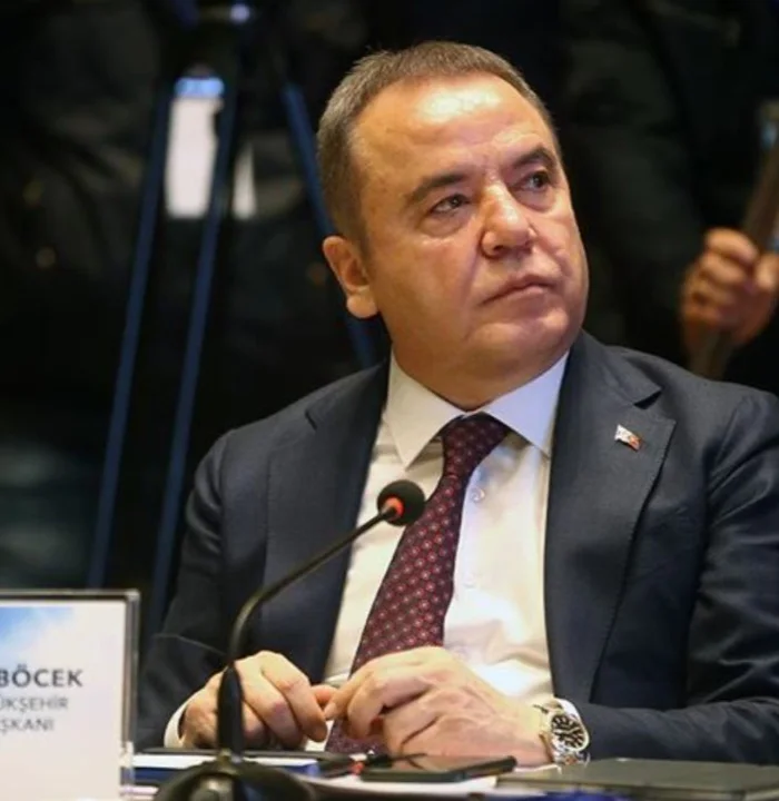 Ekrem İmamoğlu iddiası: Böcek “15 milyon avro istedi”