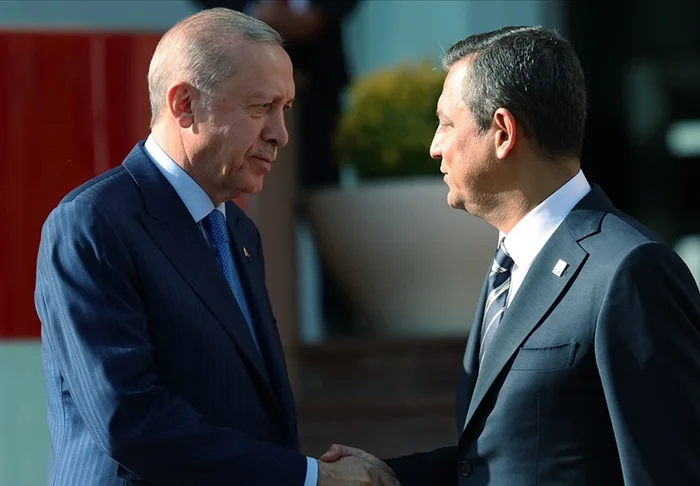 CHP kurultayı tartışması: Özel’den Erdoğan’a çağrı