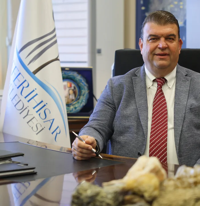 Seferihisar Belediye Başkanı Yetişkin görevden uzaklaştırıldı