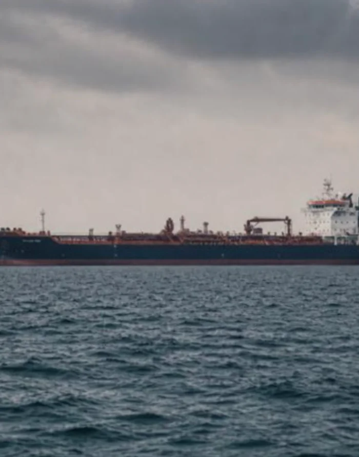 Hürmüz petrol sevkiyatı günlük 10 milyon varili yeniden aştı