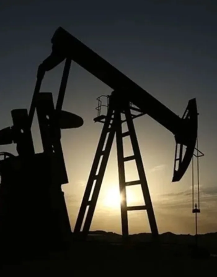 ABD İran petrolü lisansını iptal etti, Brent 75 doları aştı