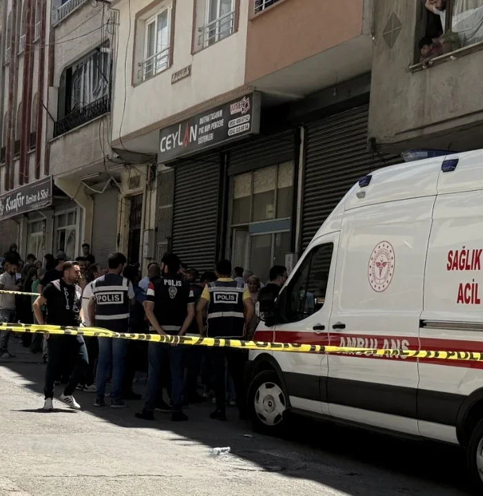 Cezaevinden izinli çıkan hükümlü eski eşini öldürdü