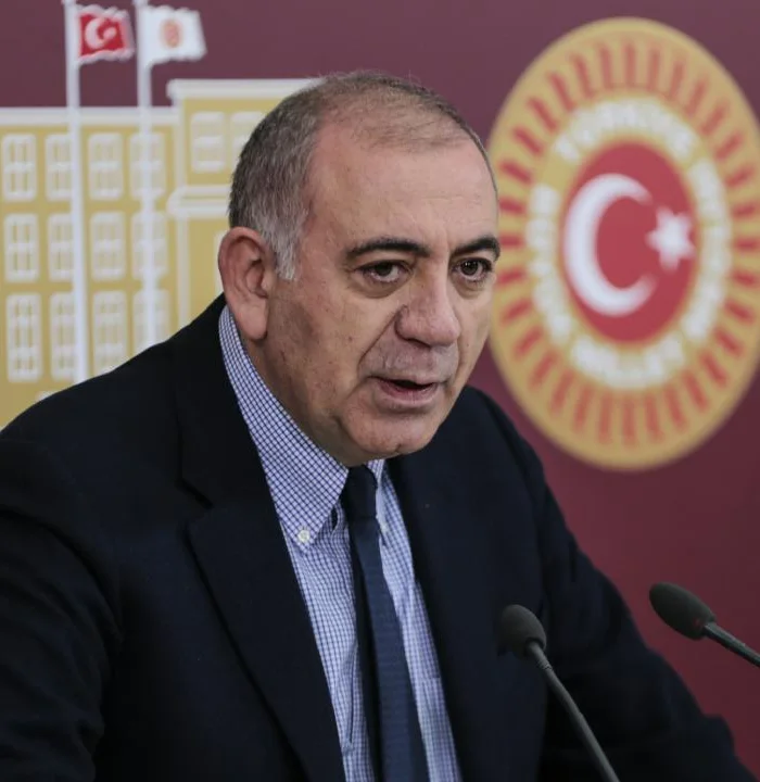 Yeni parti kararına Kılıçdaroğlu cephesinden ilk mesaj