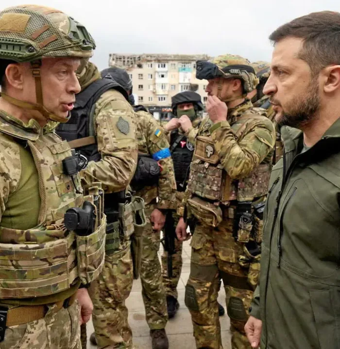 Zelenskiy’den ordu yönetiminde değişim: Genelkurmay Başkanı Sırskiy görevden alındı
