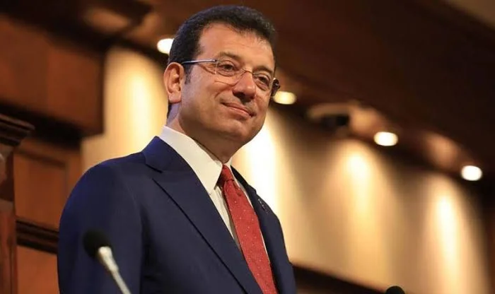 Ekrem İmamoğlu CHP'den istifa etti