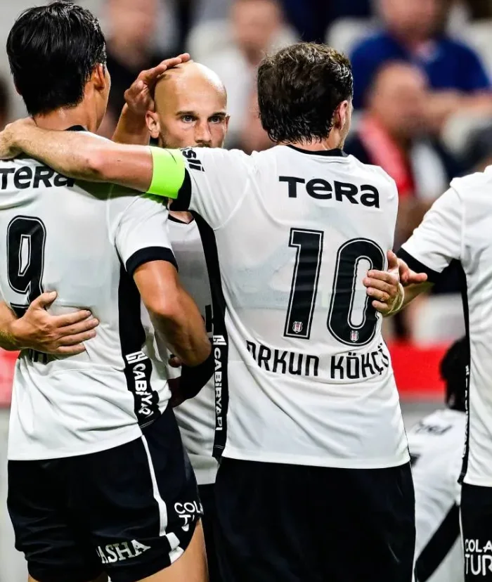 Beşiktaş, play-off vizesini tek golle kaptı