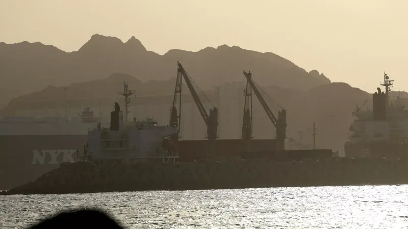 Hürmüz'de tanker trafiği durma noktasında: Petrol fiyatları yükseldi