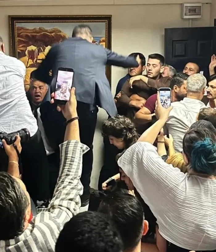 CHP, Menderes seçimi için kavgalı oylamaya itiraz ediyor