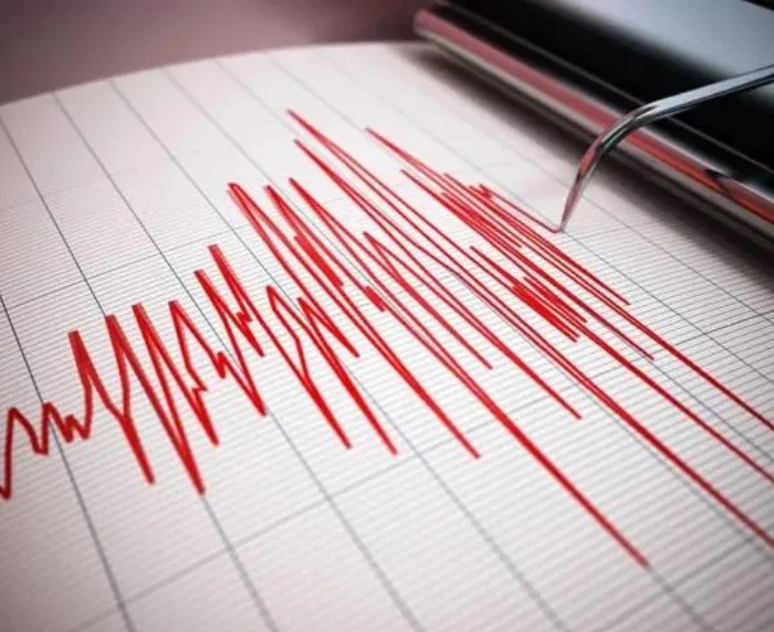 İstanbul'da 10 dakika arayla iki deprem