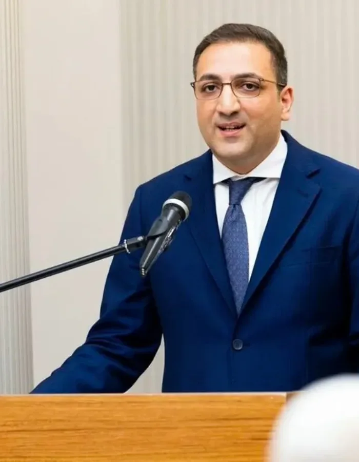 Balçova Belediye Başkanı Onur Yiğit görevine iade edildi