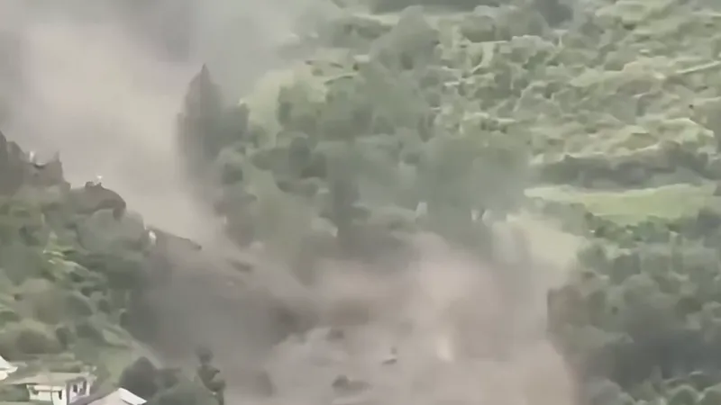 Nepal floods leave 168 dead as border villages vanish in mud