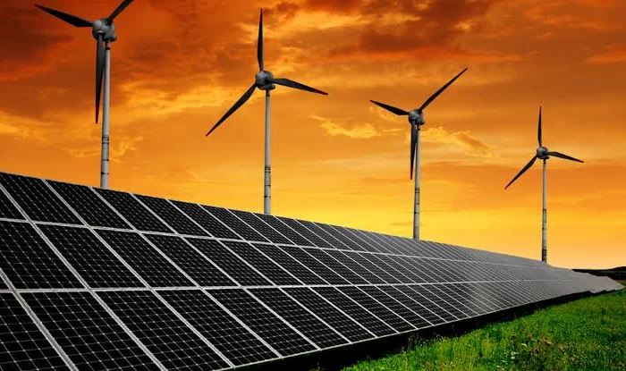 Türkiye ve Suudi Arabistan’dan 5 bin megavatlık yenilenebilir enerji anlaşması