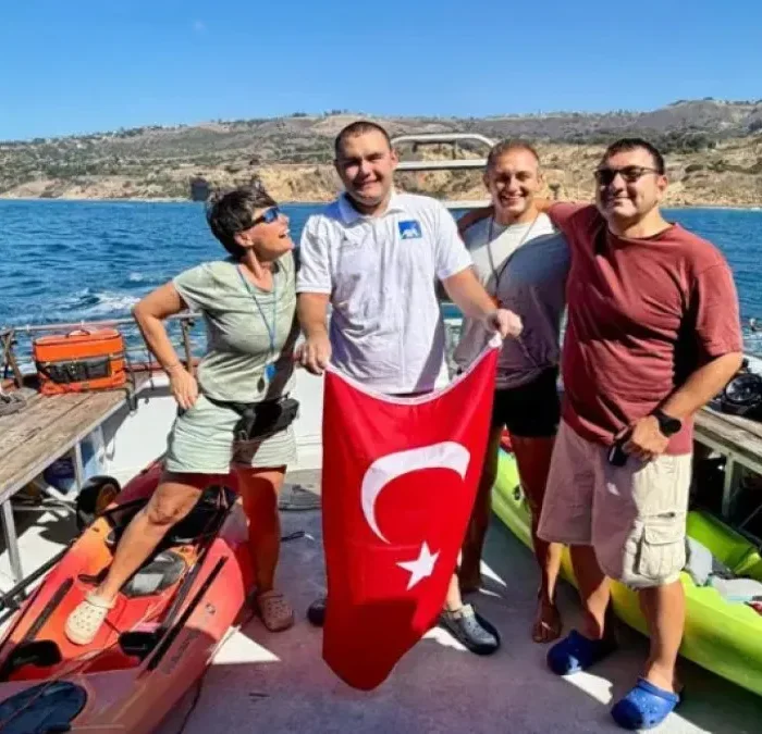 Tuna Tunca, Catalina Kanalı’nı 11 saat 3 dakikada geçti