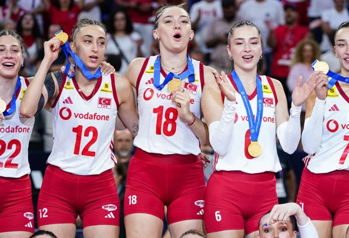 Türk kadın voleybolu 2026’da Avrupa’da yine zirveyi aldı