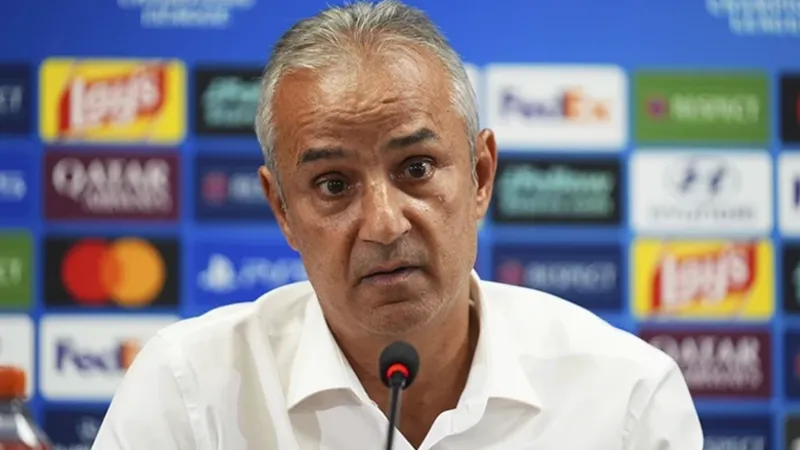 Fenerbahçe'de İsmail Kartal'ın istifası kabul edildi, yollar ayrıldı