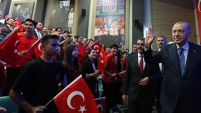 Erdoğan, yeni eğitim-öğretim yılının ilk ders zilini çaldı