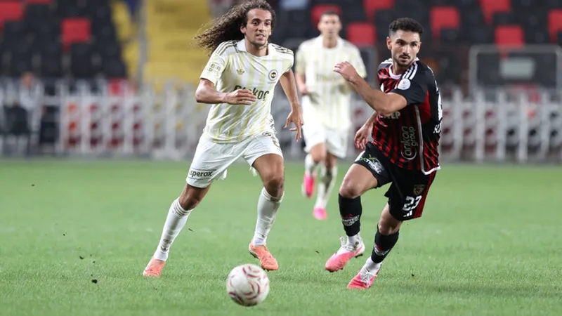 Fenerbahçe, Gaziantep FK deplasmanında berabere kaldı