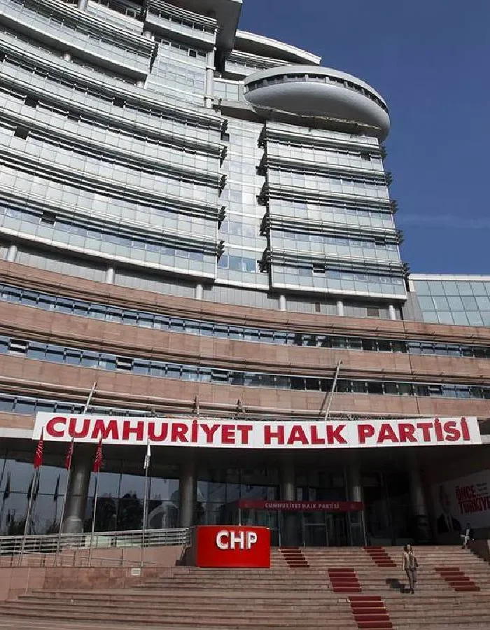 CHP, Yeni Parti'ye geçen 9 isim için kararını açıkladı: Mezitli Belediye Başkanı ihraç edildi