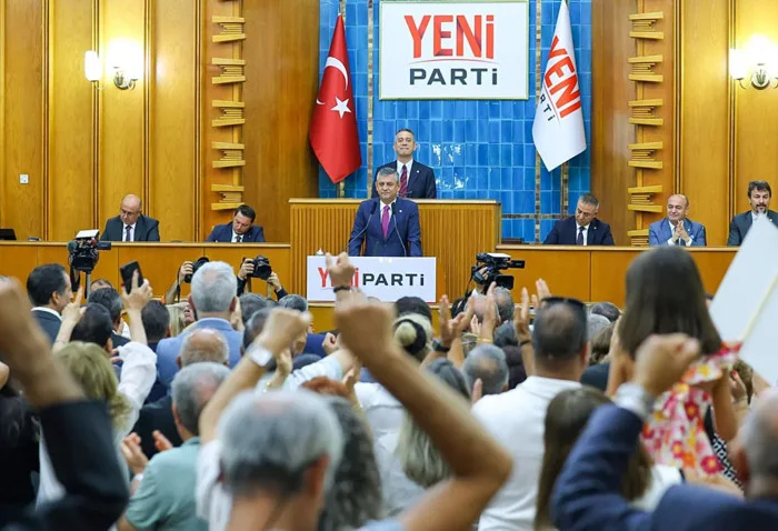 Yeni Parti'de kurultay mesaisi: Logo ve vitrin değişiyor