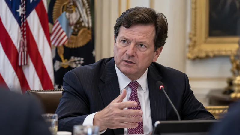 AI czar search now puts Jay Clayton on Trump’s shortlist