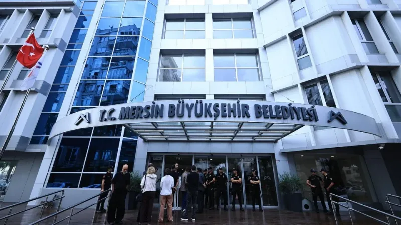 Belediye operasyonunda 59 gözaltı kararı