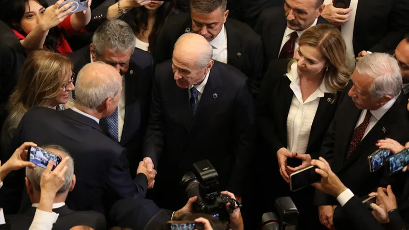 Bahçeli'den Öcalan'a selam