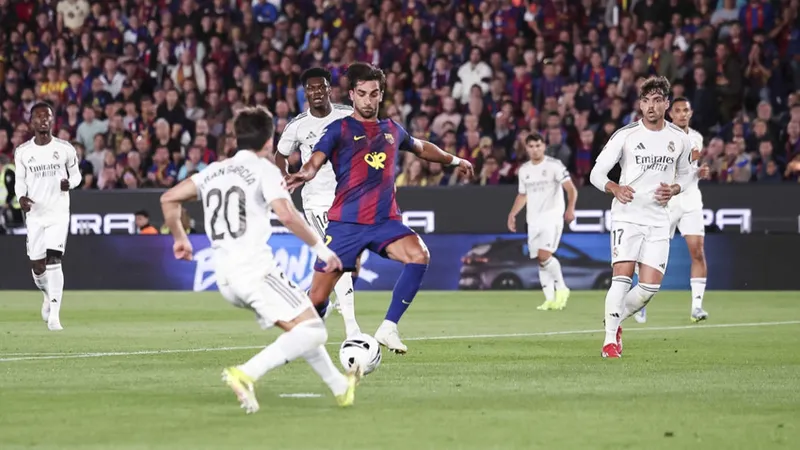 Real Madrid, Barcelona'nın kupalarını istiyor