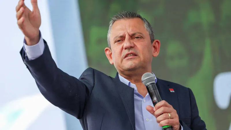 Özgür Özel Akın Gürlek'i hedef aldı: "Şarlatan"