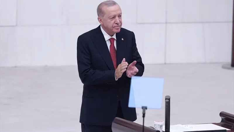Cumhurbaşkanı Erdoğan’dan Fon Soruşturması Açıklaması: "Yol Haritamızı Belirledik"