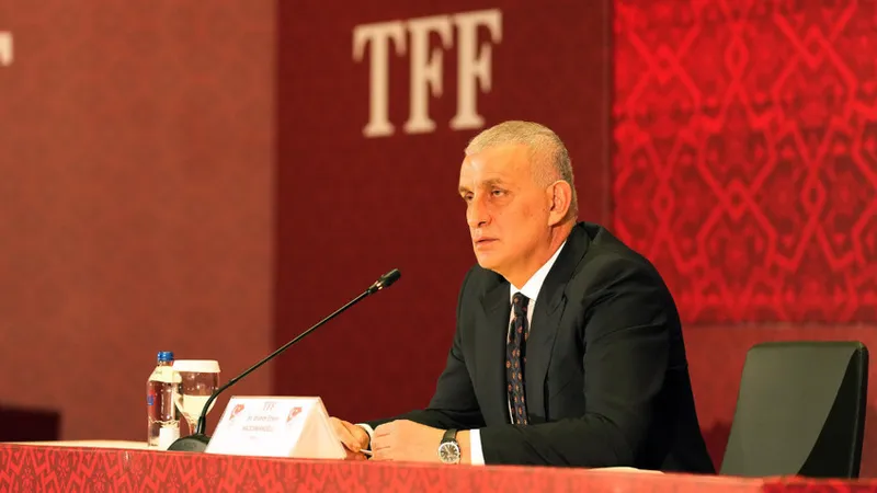 TFF Başkanı Hacıosmanoğlu'ndan İstifa İddialarına Yanıt: "30 Yıllık Kokuşmuşluğu Bize Mal Etmeyin"