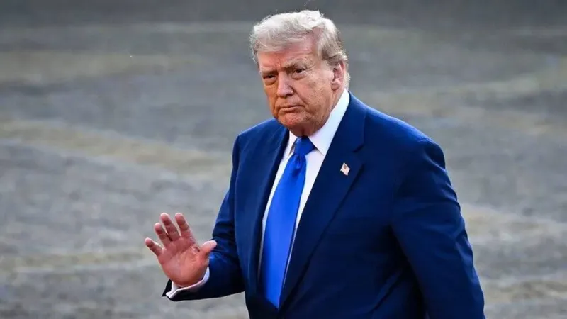 Trump Los Angeles ve San Diego'yu feda etti