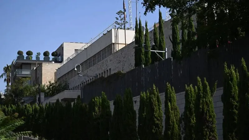 İsrail, Doğu Kudüs'teki Birleşik Krallık Başkonsolosluğu'nu kapattı
