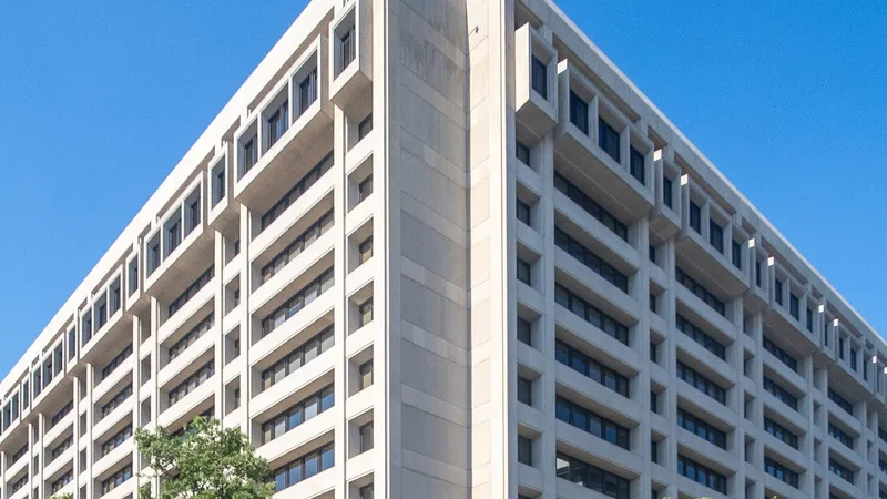 Kolombiya bütçe açığını kapatmak için IMF ile görüşmelere başladı