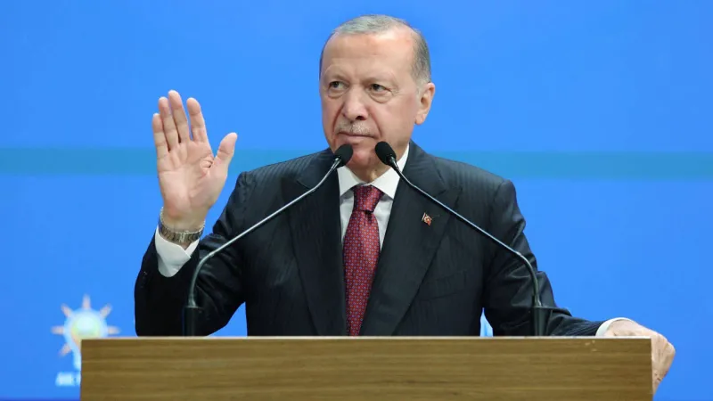 Erdoğan: Suç işleyip ülke dışına çıkanlar nereye saklanırlarsa saklansınlar kendilerini güvende hissetmemelidir