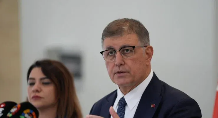 Cemil Tugay'dan 'Vatan Haini' suçlamalarına tepki: İnsan bu lafları ederken utanır