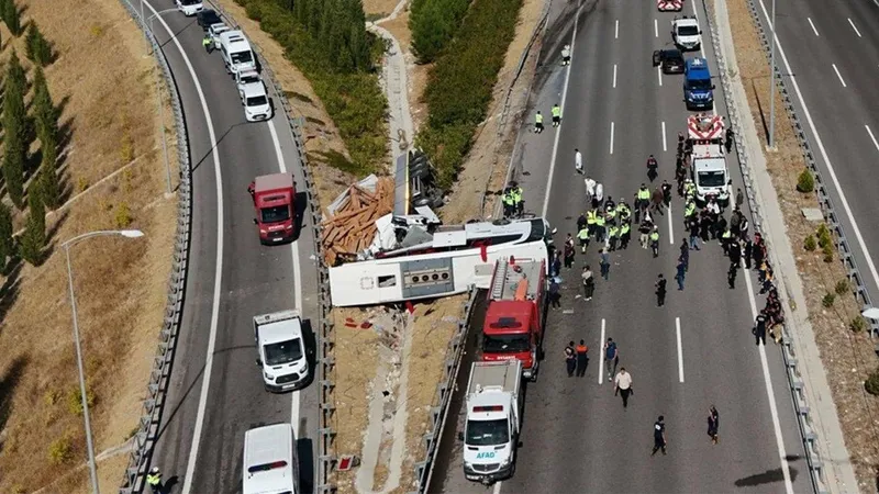 Manisa'da 11 kişinin öldüğü kaza: Şoförler adliyede
