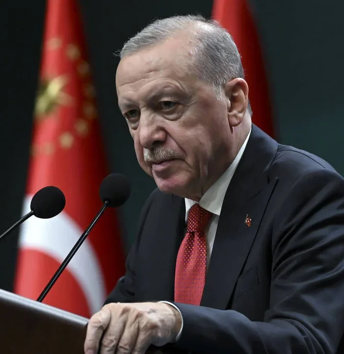 Erdoğan'dan Kabine sonrası fon soruşturması açıklamaları
