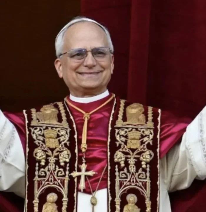 Papa 14. Leo ameliyat edildi: Vatikan'dan açıklama geldi