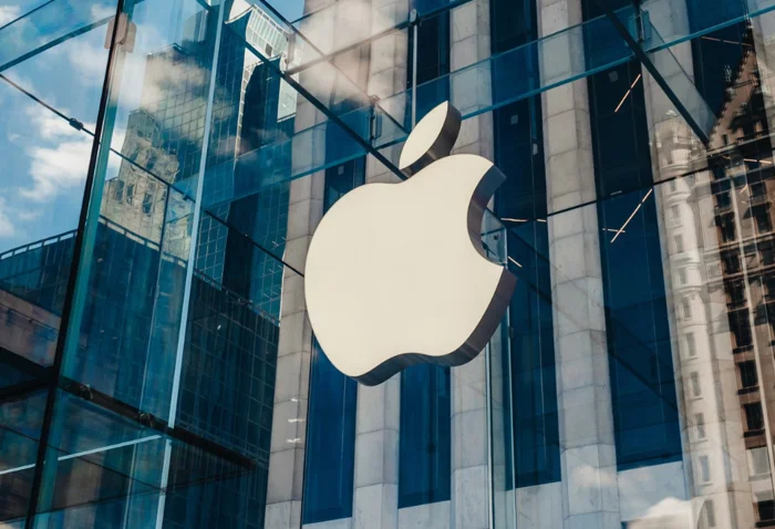 Apple'ın piyasa değeri 5 trilyon doları aştı: Tarihte bunu başaran ikinci şirket