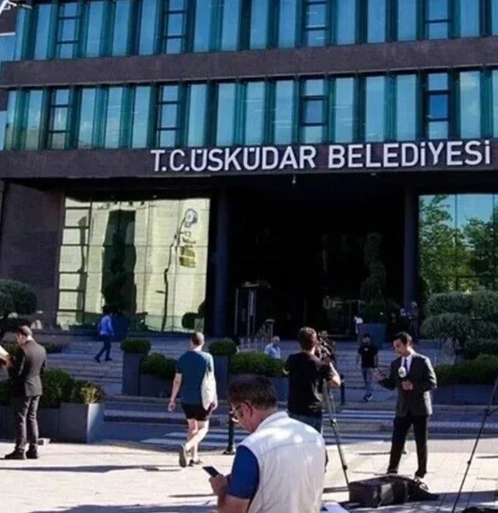 Müslim Sarı'dan Üsküdar açıklaması: Seçimde iki parti ayrı yollardan gidecek