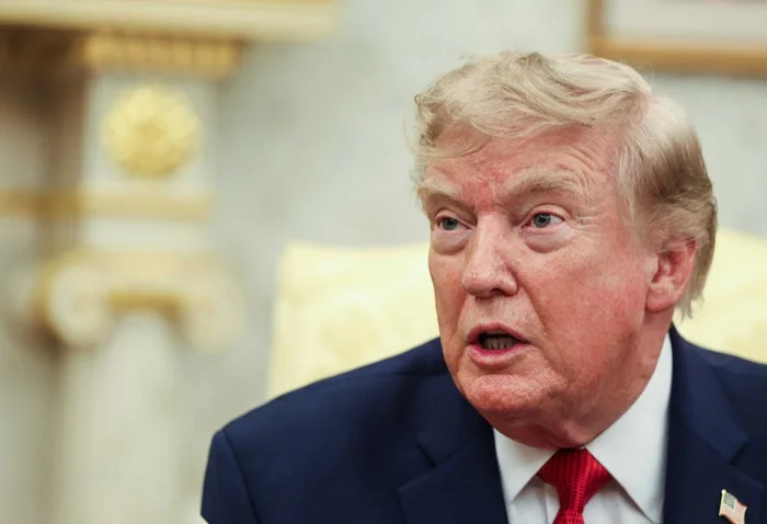 Trump Fransa'daki protestoları göçmenlere bağladı
